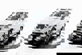 Used 2022 BMW X3 xDrive30i w/ Convenience Package image 1