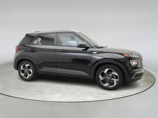 Used 2021 Hyundai Venue SEL image 1