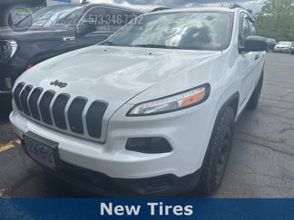 Used 2017 Jeep Cherokee Altitude image 1