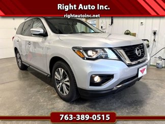 Used 2019 Nissan Pathfinder SV image 1