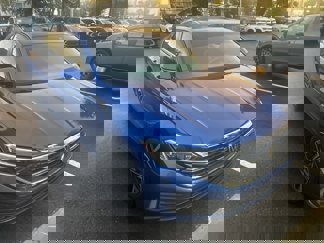 Used 2022 Volkswagen Jetta SEL image 1