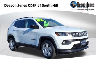 Used 2022 Jeep Compass Latitude image 1
