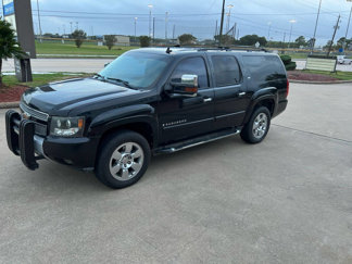 Used 2007 Chevrolet Suburban LT w/ LT Preferred Equipment Group image 1