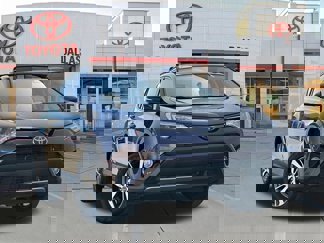 Used 2018 Toyota RAV4 XLE image 1
