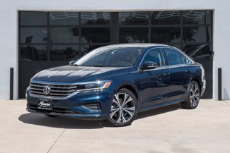 Used 2021 Volkswagen Passat 2.0T SE image 1