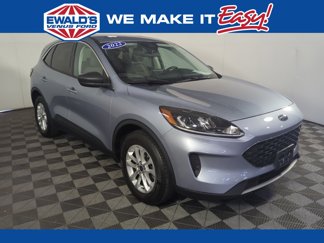 Used 2022 Ford Escape SE w/ Convenience Package image 1
