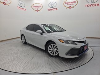 Used 2022 Toyota Camry LE image 1