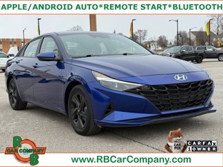 Used 2023 Hyundai Elantra SEL image 1