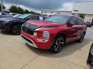 Used 2022 Mitsubishi Outlander SEL image 1