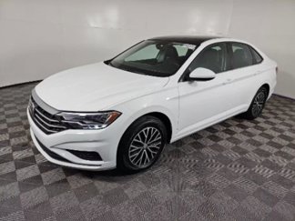 Used 2021 Volkswagen Jetta SE w/ SE Cold Weather Package image 1