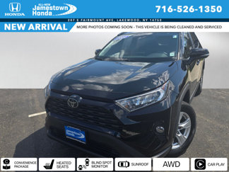 Used 2021 Toyota RAV4 XLE image 1
