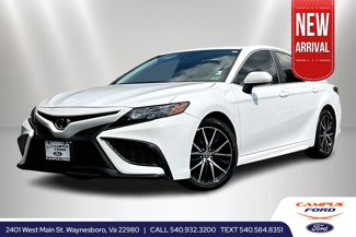 Used 2021 Toyota Camry SE image 1