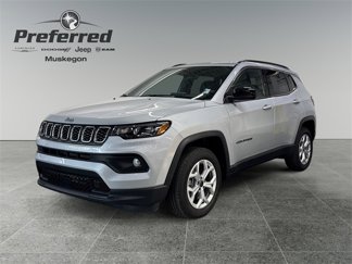 New 2025 Jeep Compass Latitude image 1