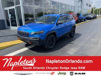 Used 2019 Jeep Cherokee Trailhawk image 1