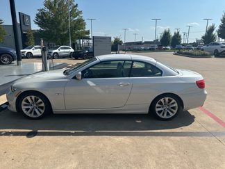 Used 2012 BMW 328i Convertible image 1