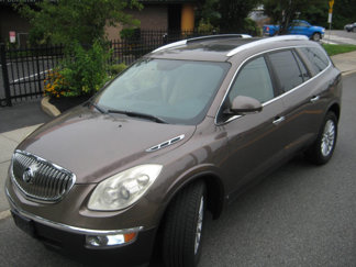 Used 2009 Buick Enclave CXL w/ Entertainment Package #4 image 1