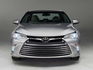 Used 2017 Toyota Camry XLE image 1
