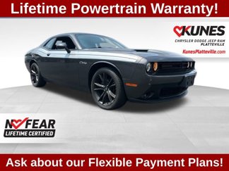 Used 2018 Dodge Challenger SXT w/ Blacktop Package image 1