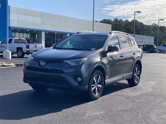 Used 2017 Toyota RAV4 XLE image 1