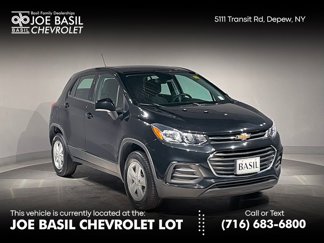Used 2019 Chevrolet Trax LS image 1