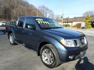 Used 2020 Nissan Frontier SV image 1
