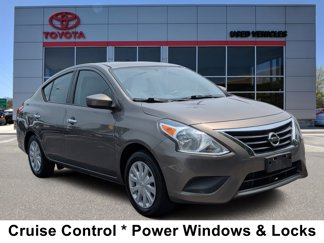 Used 2017 Nissan Versa SV image 1