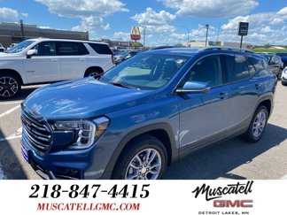 Used 2024 GMC Terrain SLT image 1