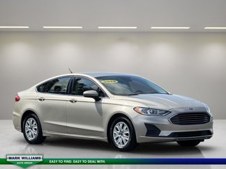 Used 2019 Ford Fusion S image 1
