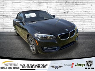 Used 2017 BMW 230i Convertible image 1