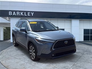 Used 2022 Toyota Corolla Cross XLE image 1