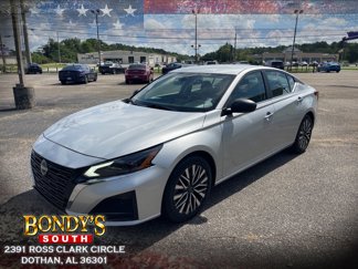 Used 2024 Nissan Altima 2.5 SV image 1
