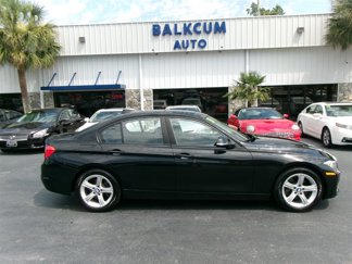 Used 2015 BMW 320i Sedan image 1