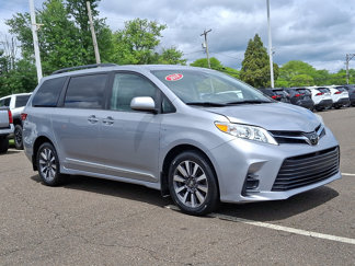 Certified 2018 Toyota Sienna LE image 1