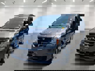 Used 2017 Dodge Grand Caravan SE w/ UConnect Hands-Free Group image 1