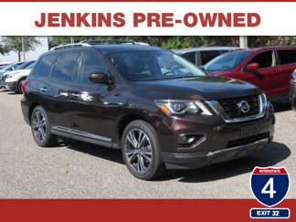 Used 2020 Nissan Pathfinder Platinum image 1
