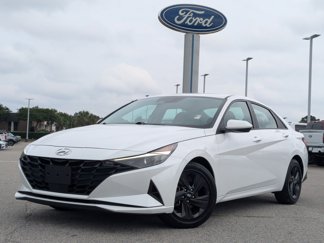 Used 2021 Hyundai Elantra SEL w/ Convenience Package image 1