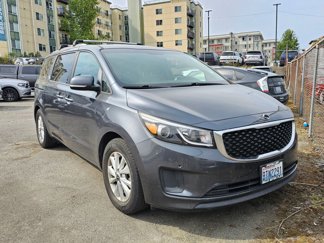 Used 2017 Kia Sedona LX w/ LX Essentials Premium Package image 1
