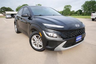 Used 2023 Hyundai Kona SE image 1