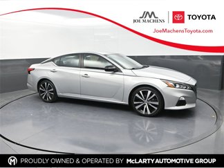 Used 2022 Nissan Altima 2.5 SR image 1