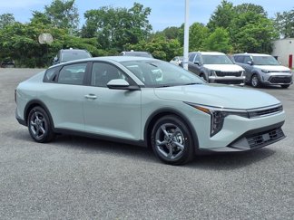 New 2025 Kia K4 LXS image 1