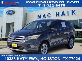 Used 2017 Ford Escape SE image 1
