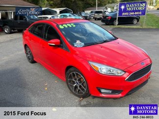Used 2015 Ford Focus SE w/ SE Ecoboost Package image 1
