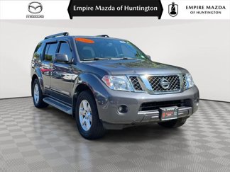Used 2012 Nissan Pathfinder SV image 1