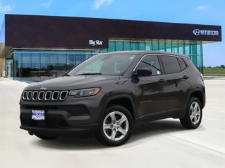 Used 2024 Jeep Compass Sport image 1