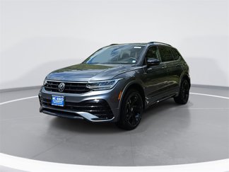 Used 2023 Volkswagen Tiguan SE R-Line image 1