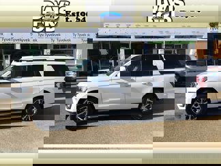 Used 2018 Ford Expedition Max XLT w/ Equipment Group 202A image 1