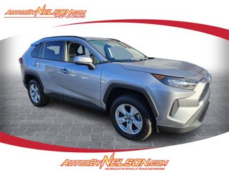 Used 2020 Toyota RAV4 LE image 1
