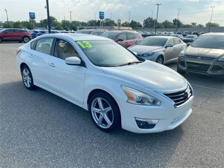 Used 2013 Nissan Altima 3.5 SV image 1