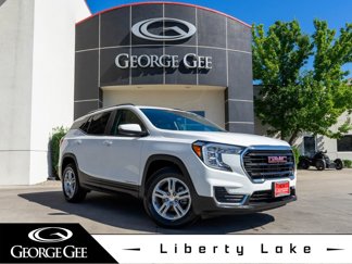 Used 2023 GMC Terrain SLE w/ Driver Convenience Package image 1
