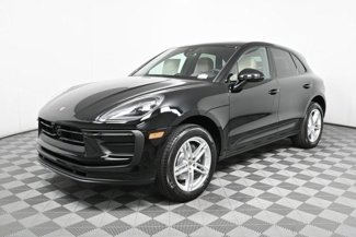 Certified 2025 Porsche Macan video 1